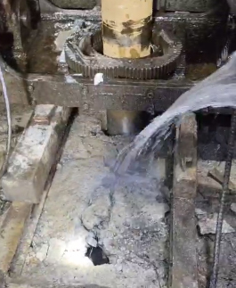 四川直径2米深度280米通风孔顺利贯···