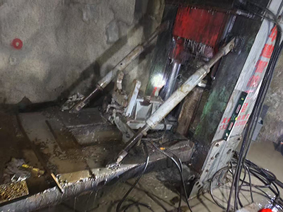 直径2米、深128米通风井完美贯通